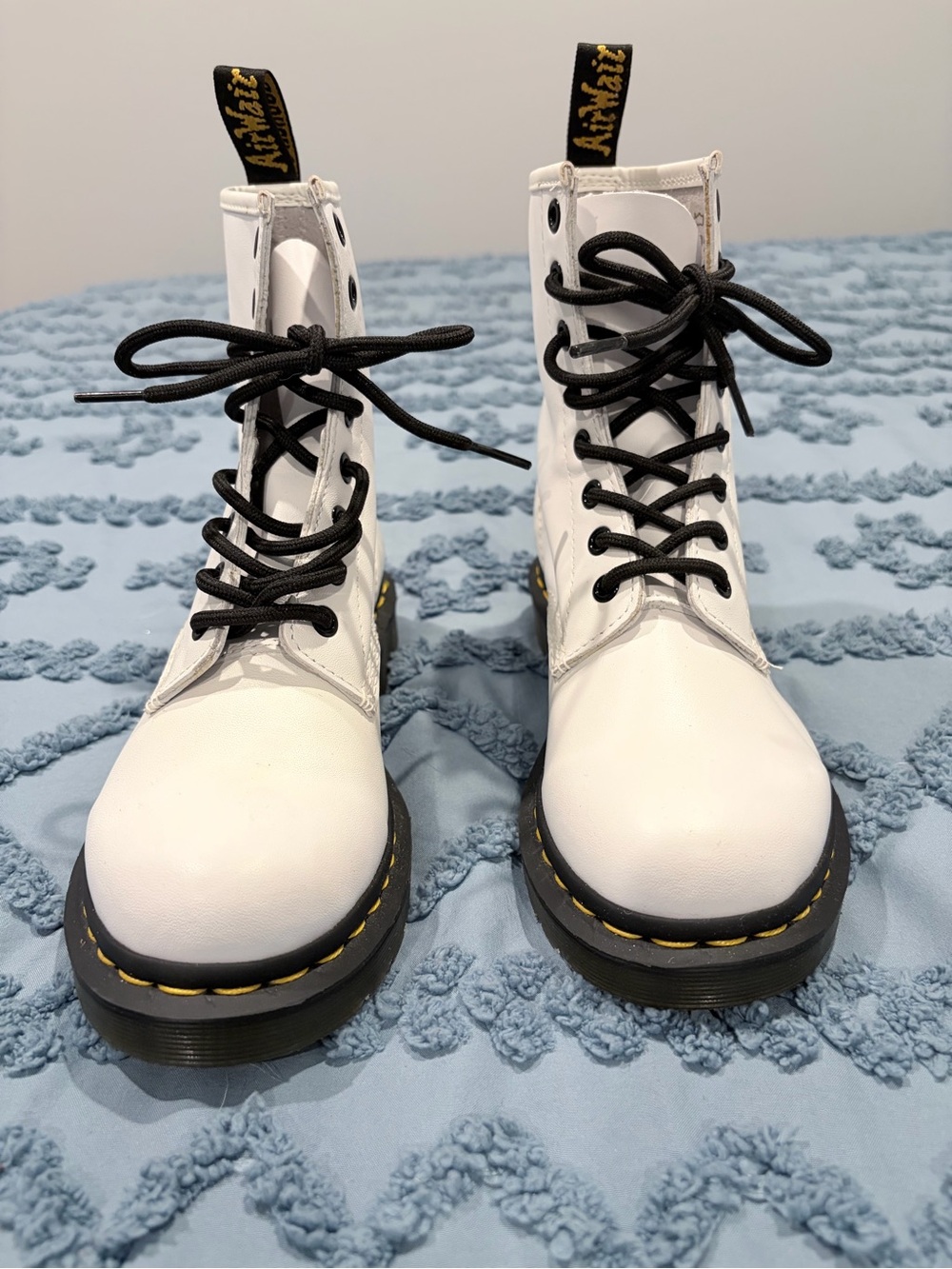 Dr. Martens 1460 White Smooth Leather Combat Boots Women’s 7 EU 38 - Picture 2 of 9